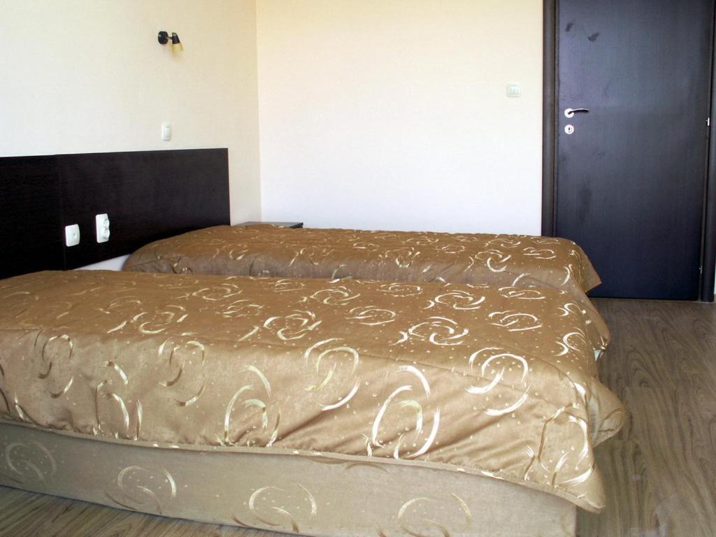 Serenity Hotel สวิติ วลัส ภายนอก รูปภาพ